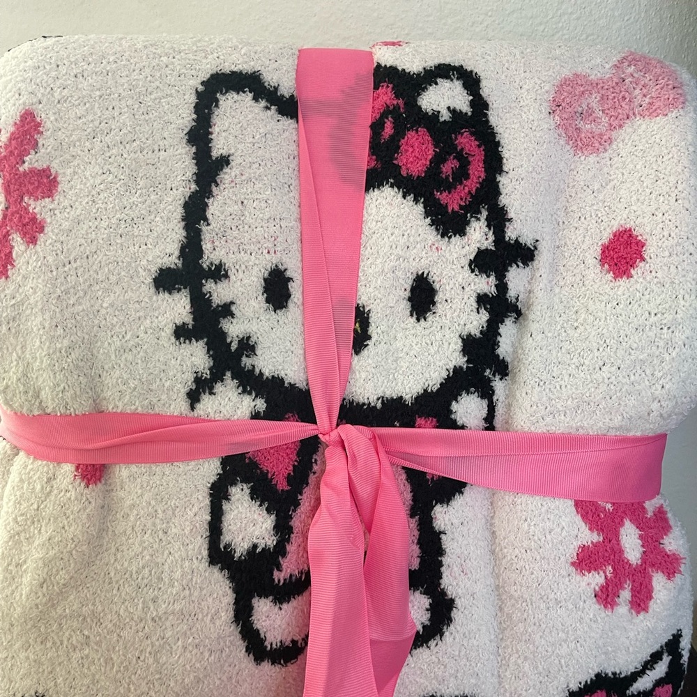Hello Kitty Pink and White Blanket